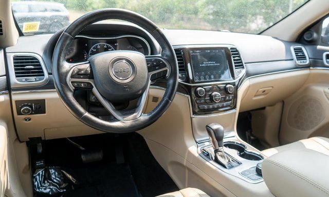 Used 2021 White Jeep Limited image 14