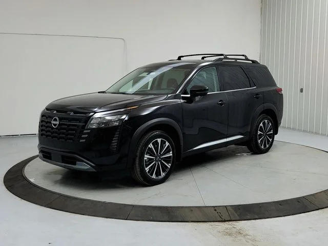 New 2026 Black Nissan Platinum image 3