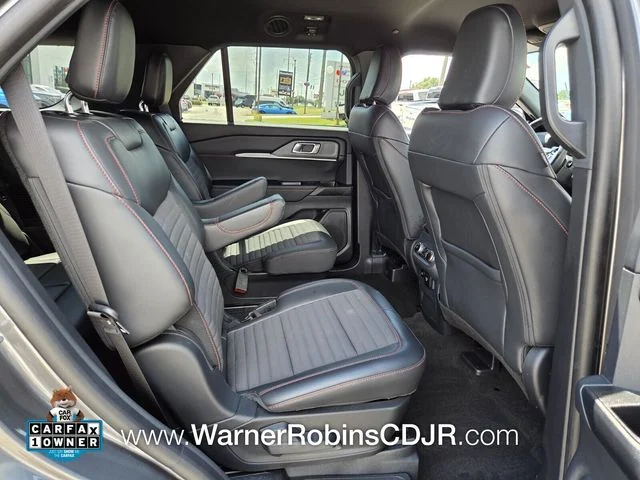 Used 2025 Gray Ford ST-Line image 16