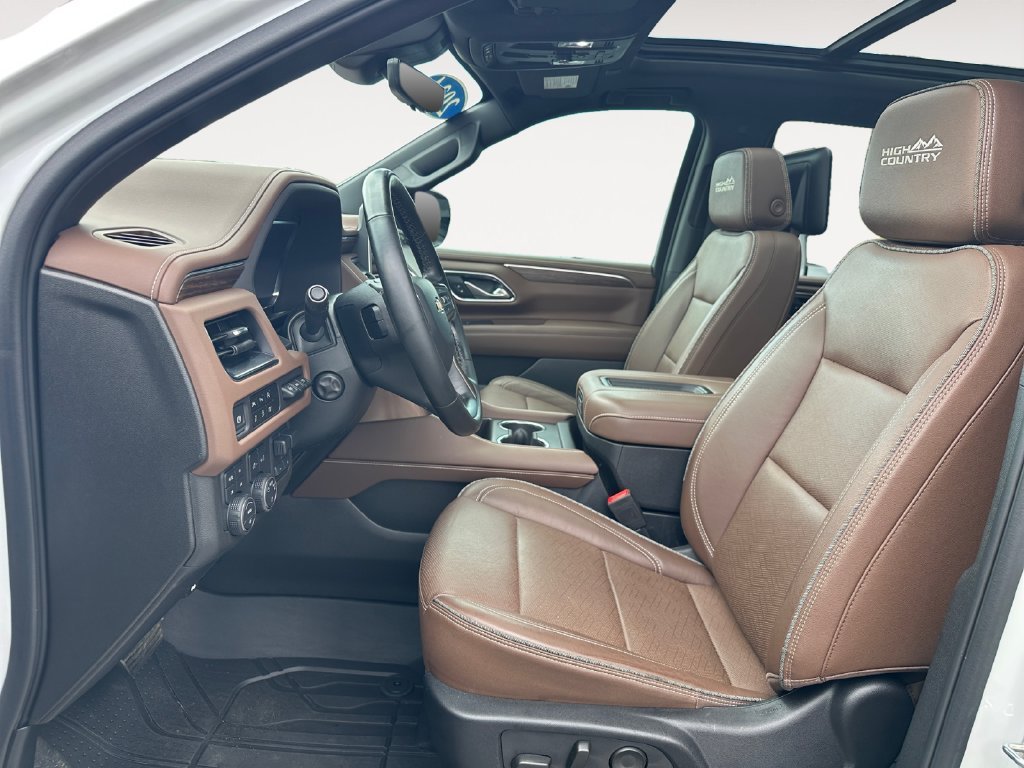 Used 2024 Beige Chevrolet High Country image 9