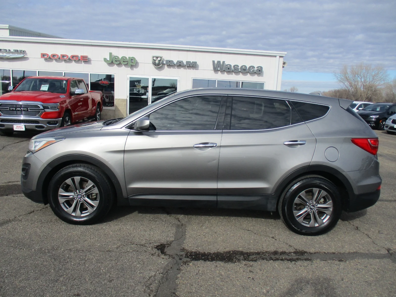 Used 2013 Hyundai Santa Fe Sport with VIN 5XYZTDLBXDG051895 for sale in Waseca, Minnesota