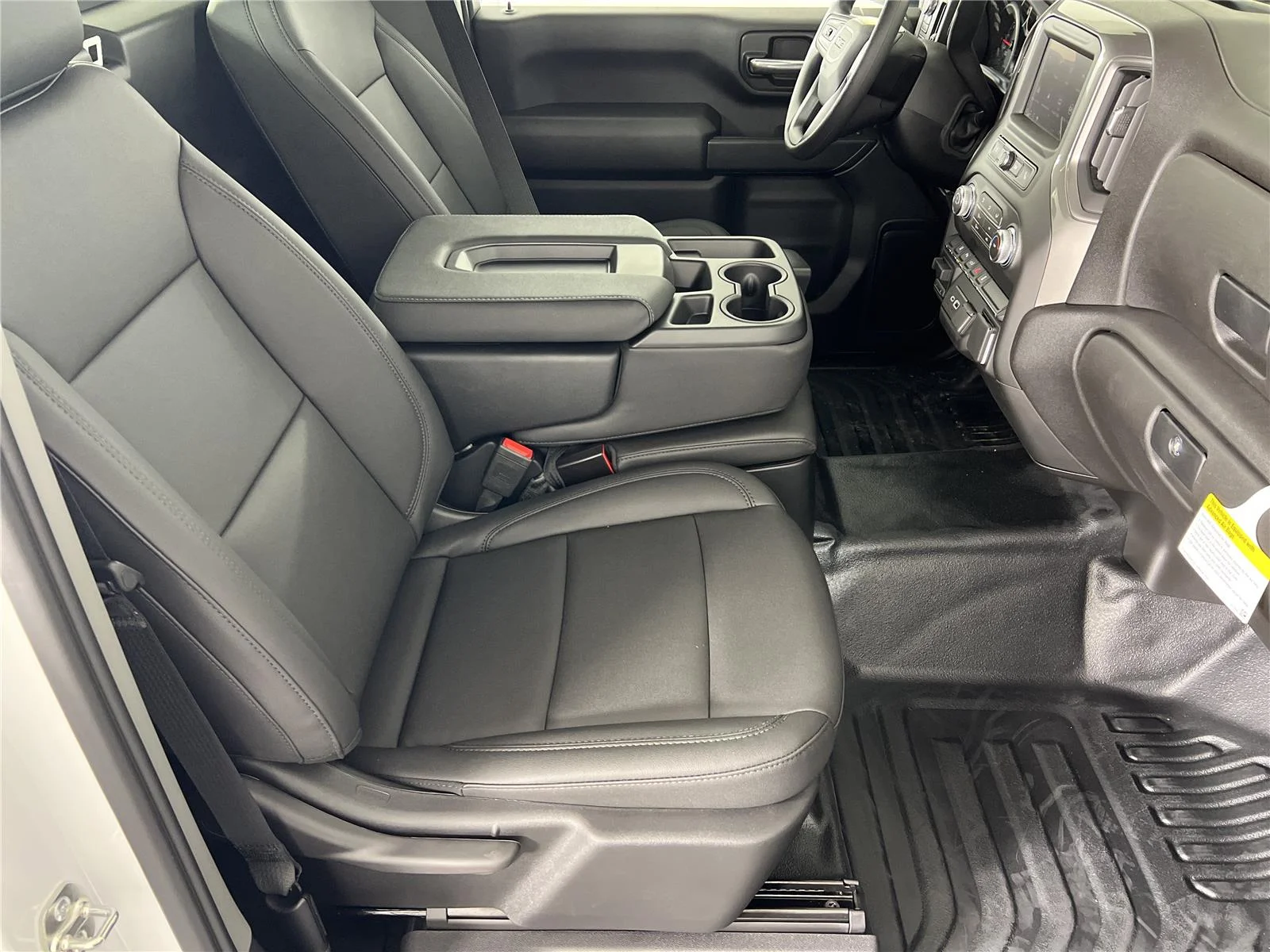 2026 GMC Sierra 2500HD Pro - Photo 11