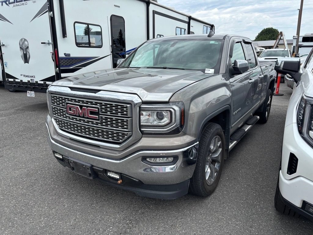 Used 2017 Pepperdust Metallic GMC SLT image 1