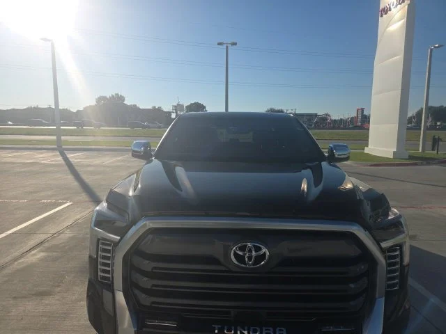 Used 2025  Toyota Limited image 2