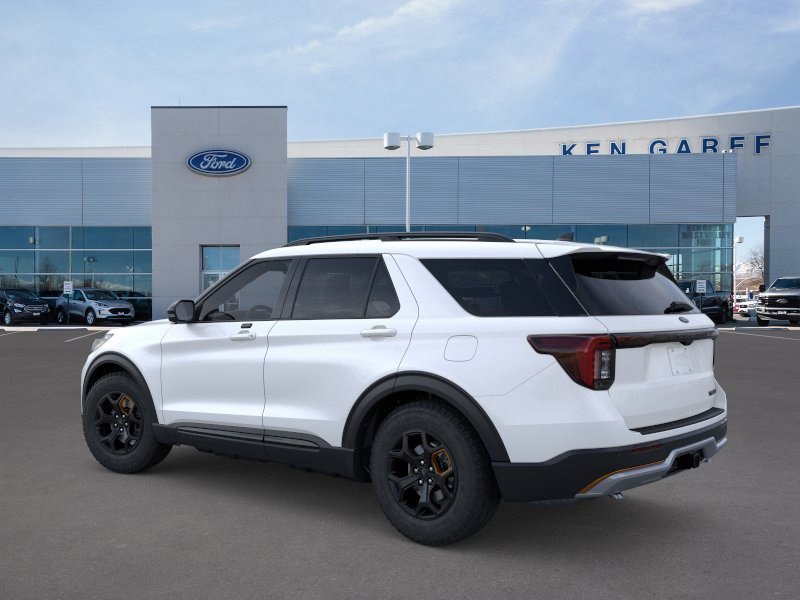 New 2026 Star White Metallic Tri-Coat Ford Tremor image 4