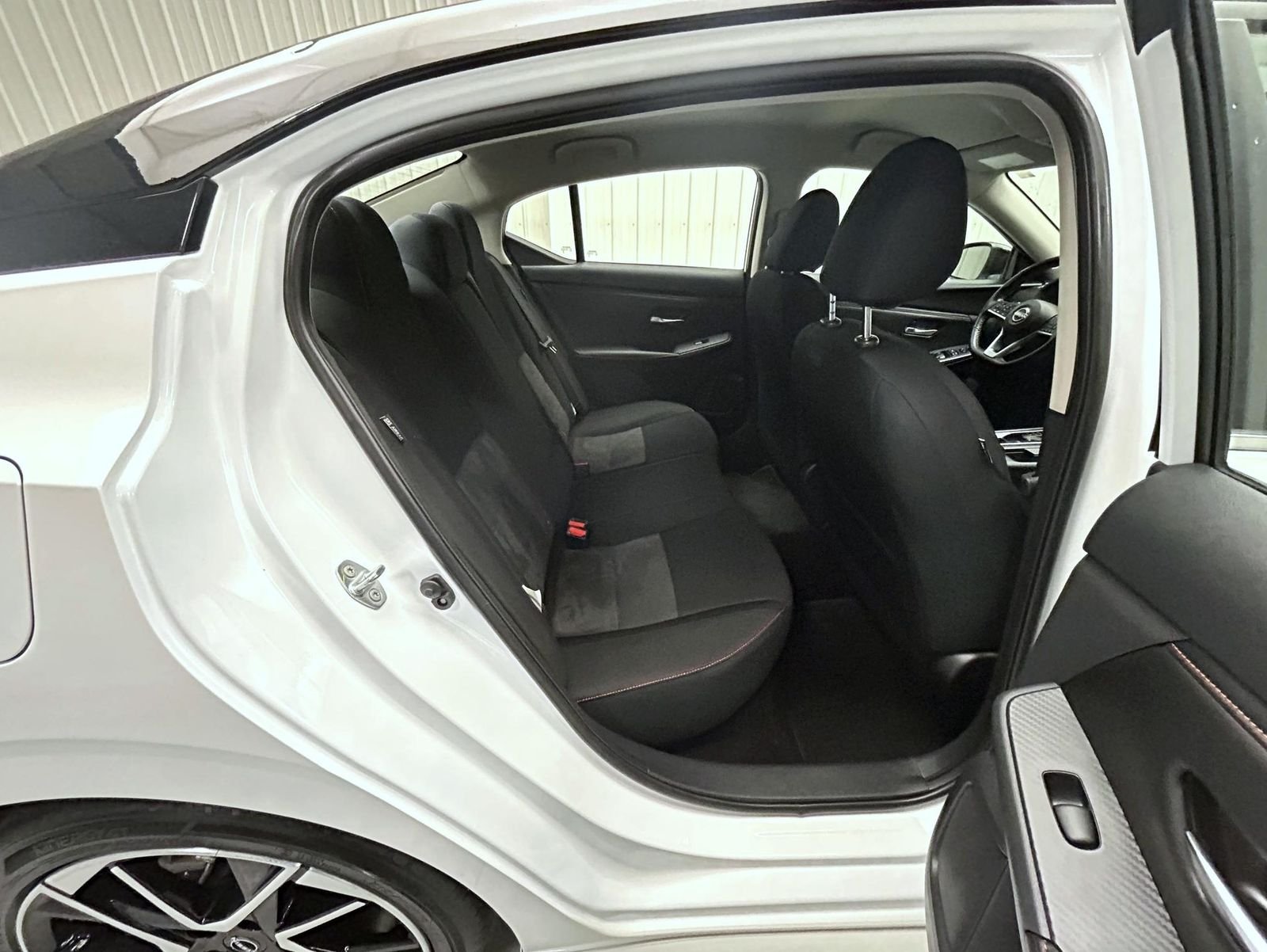 Used 2024 White Nissan SR image 18