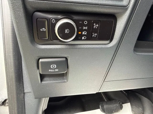 Used 2023 Silver Ford XLT image 30