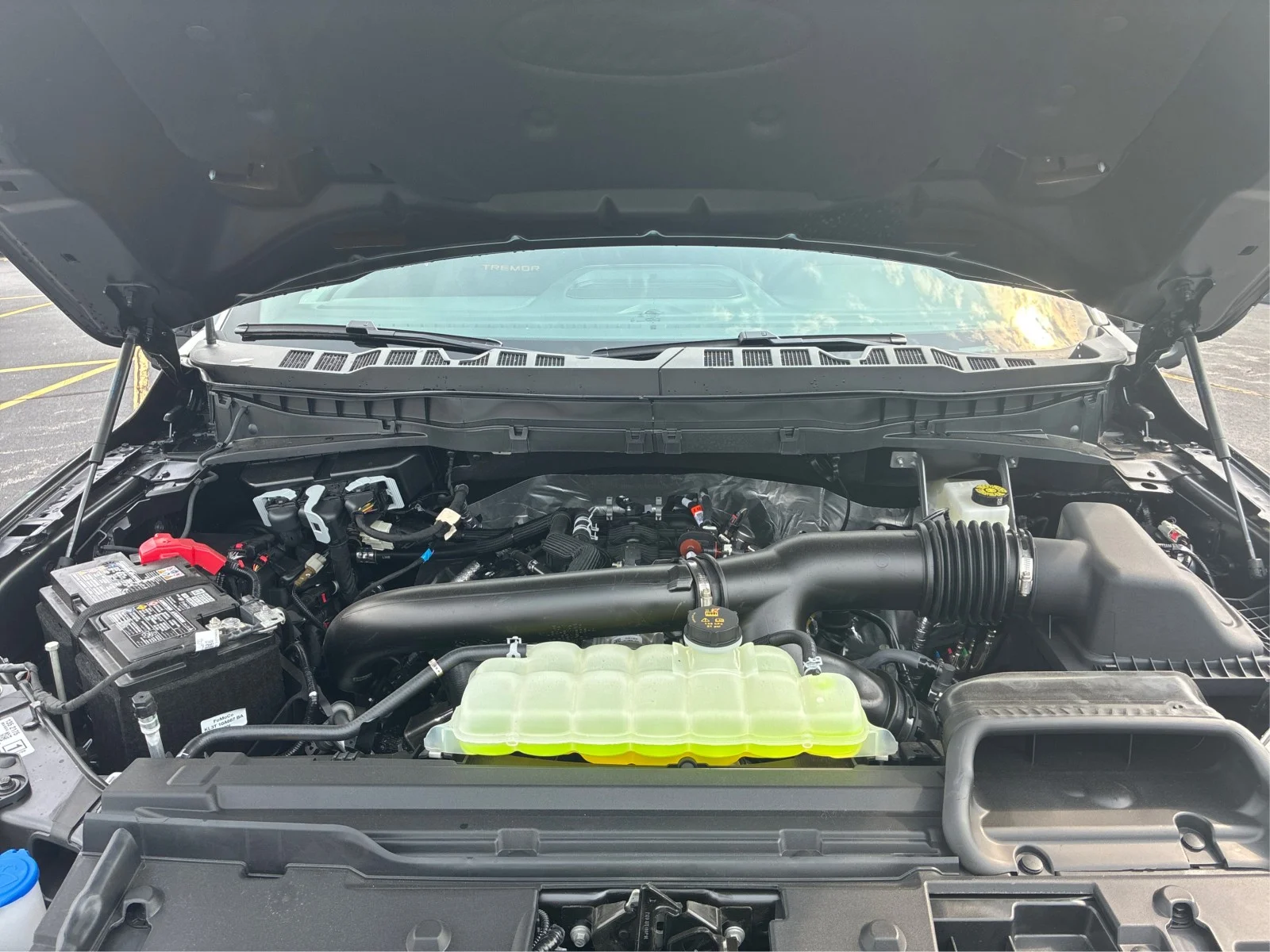 New 2026 Carbonized Gray Metallic Ford Tremor® image 20