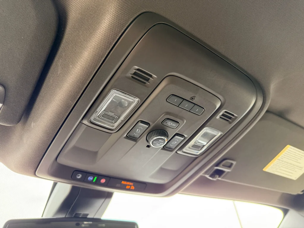 Used 2021 Summit White GMC Denali image 24