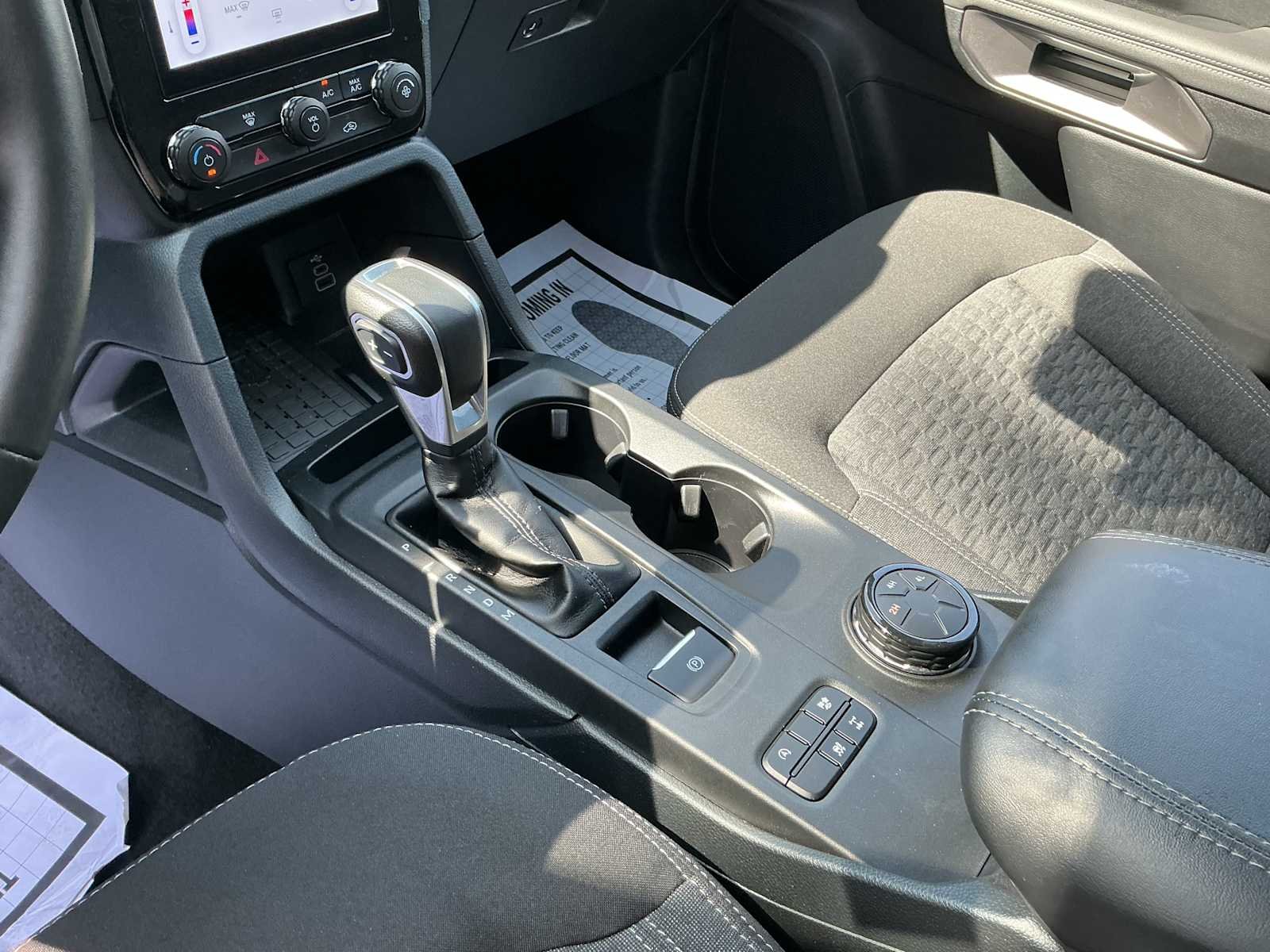 Used 2024 Cactus Grey Ford XLT image 21