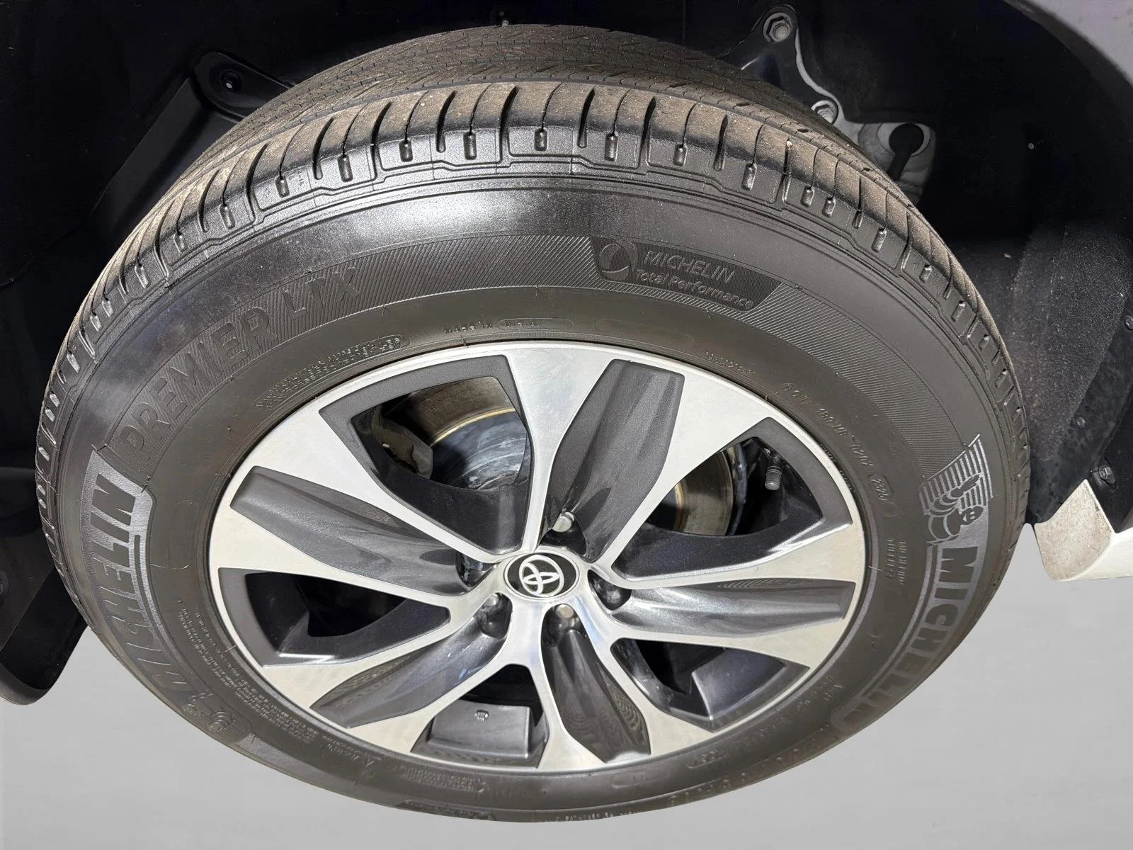 Used 2025 Gray Toyota LE image 18