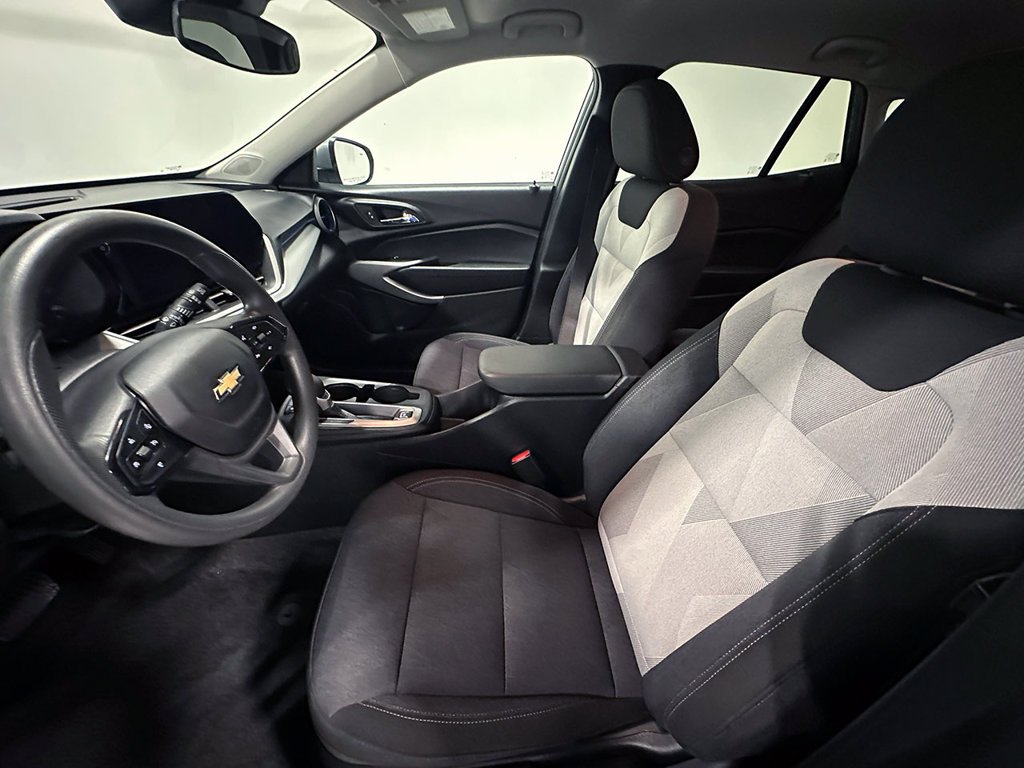 Used 2024 Gray Chevrolet LS image 3
