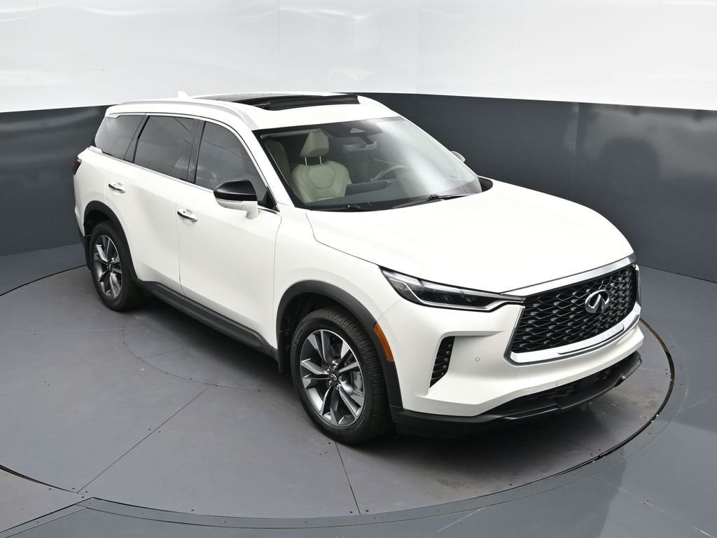 2023 INFINITI QX60 LUXE's photo