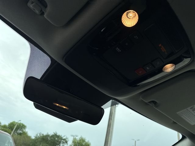 2024 Kia Carnival SX - Photo 22