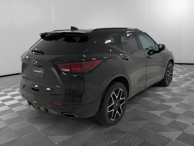 Certified Used 2025 Black Chevrolet RS image 5