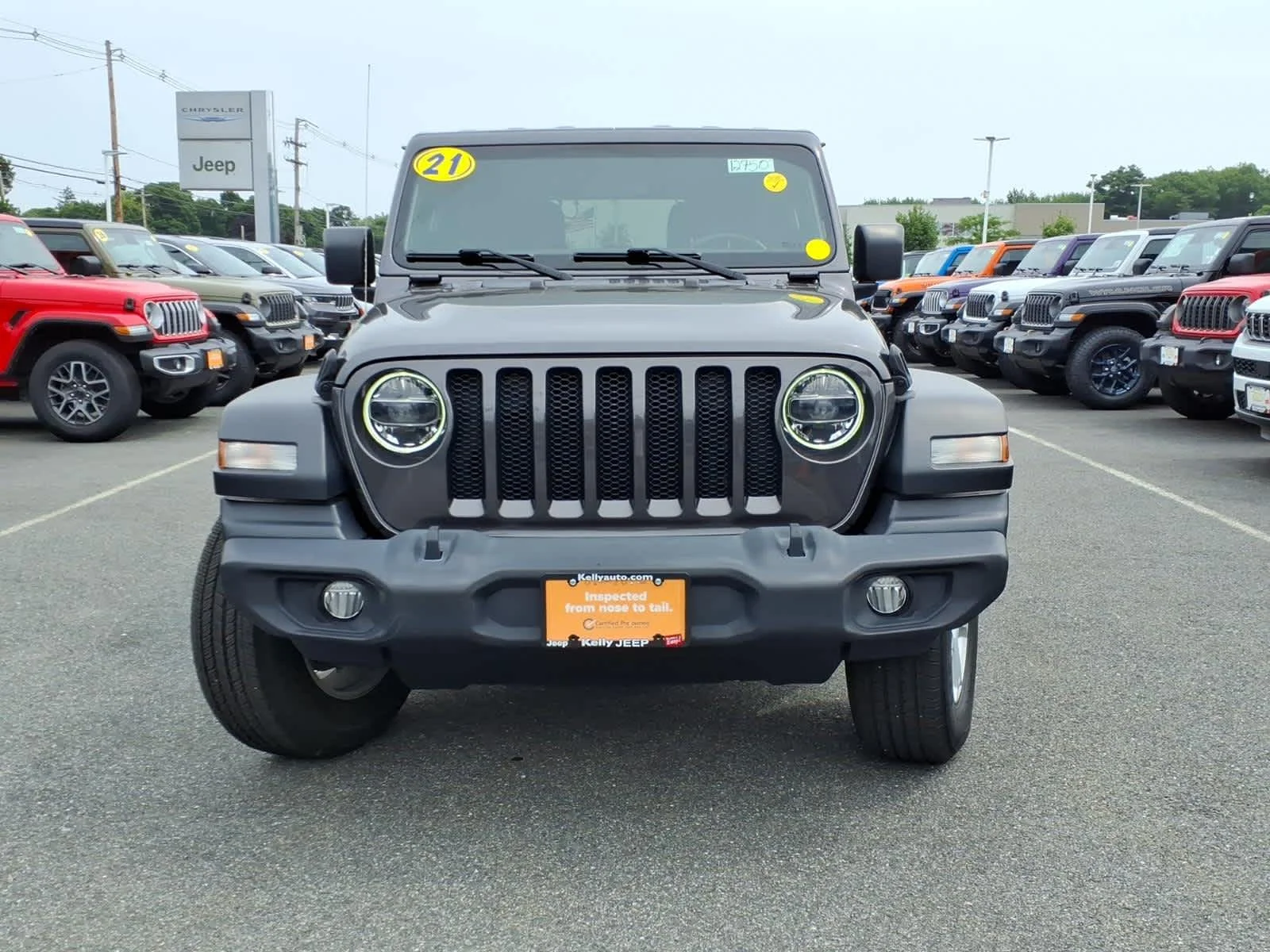 Certified Used 2021 Granite Crystal Metallic Clearcoat Jeep Unlimited Sport S image 3