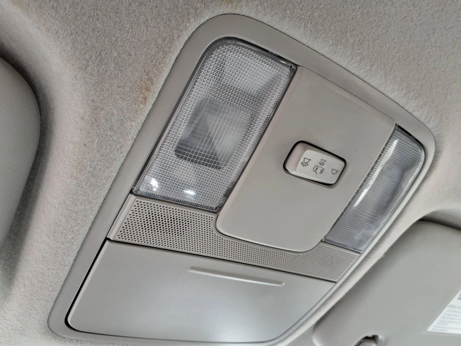 Used 2023 Snow White Pearl Kia LXS image 23