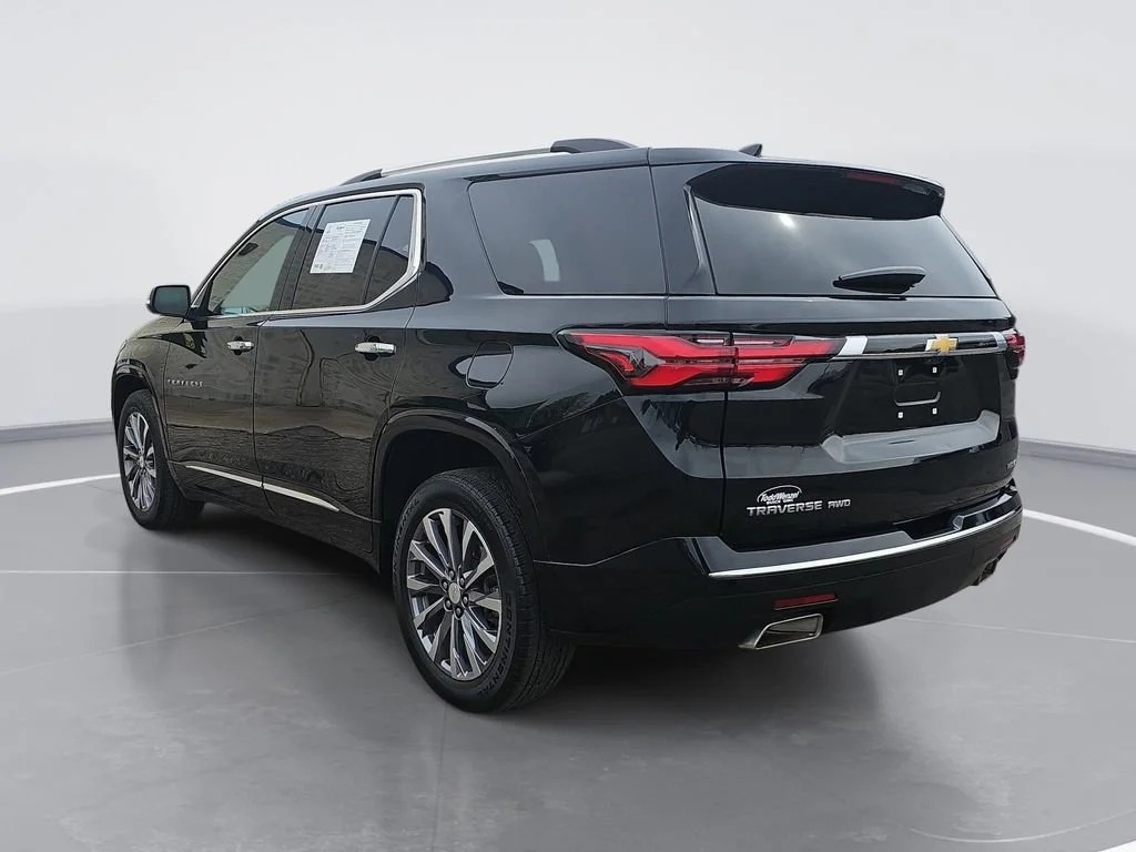 Used 2023 Mosaic Black Metallic Chevrolet Premier image 6