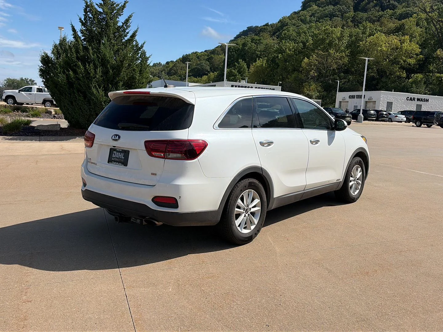 Used 2019 White Kia LX image 12