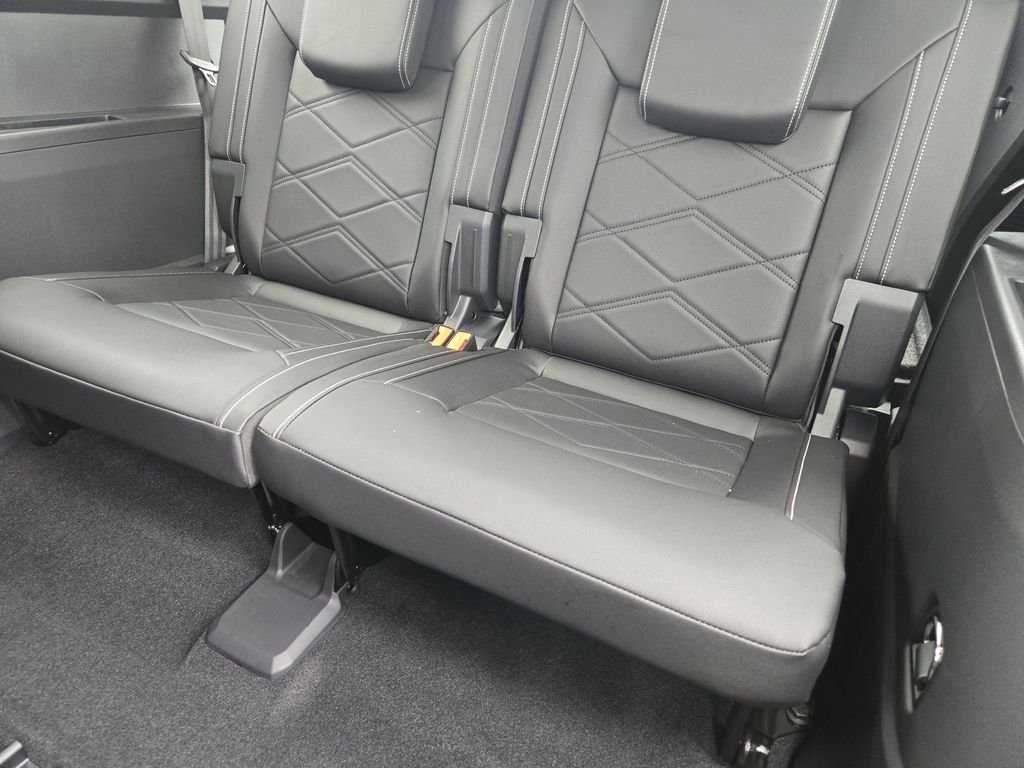 2026 Volkswagen Atlas SE w/Tech - Photo 22