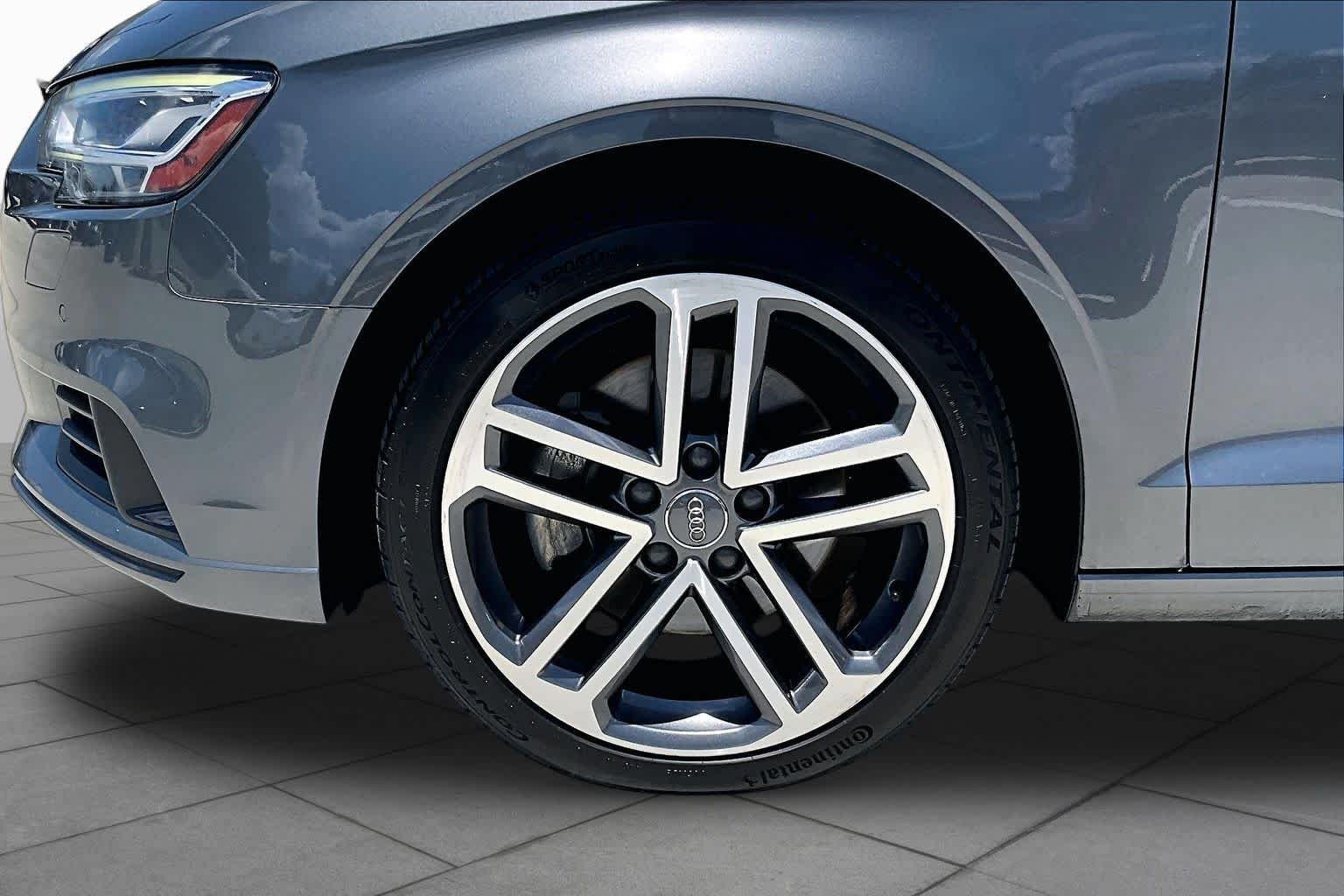 Used 2020 Monsoon Gray Metallic Audi Premium Plus image 10