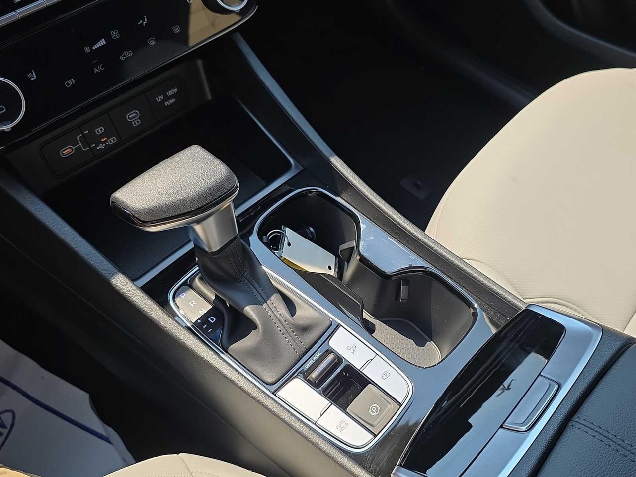 2026 Hyundai Santa Cruz SEL - Photo 14