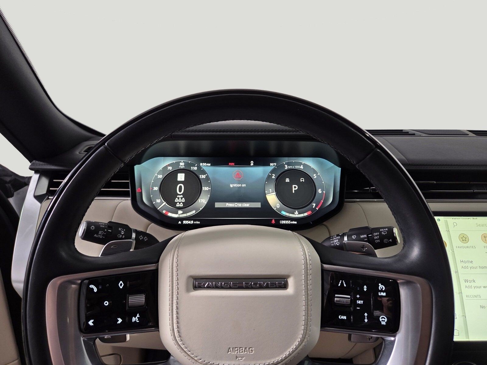 Used 2023 White Land Rover SE image 10