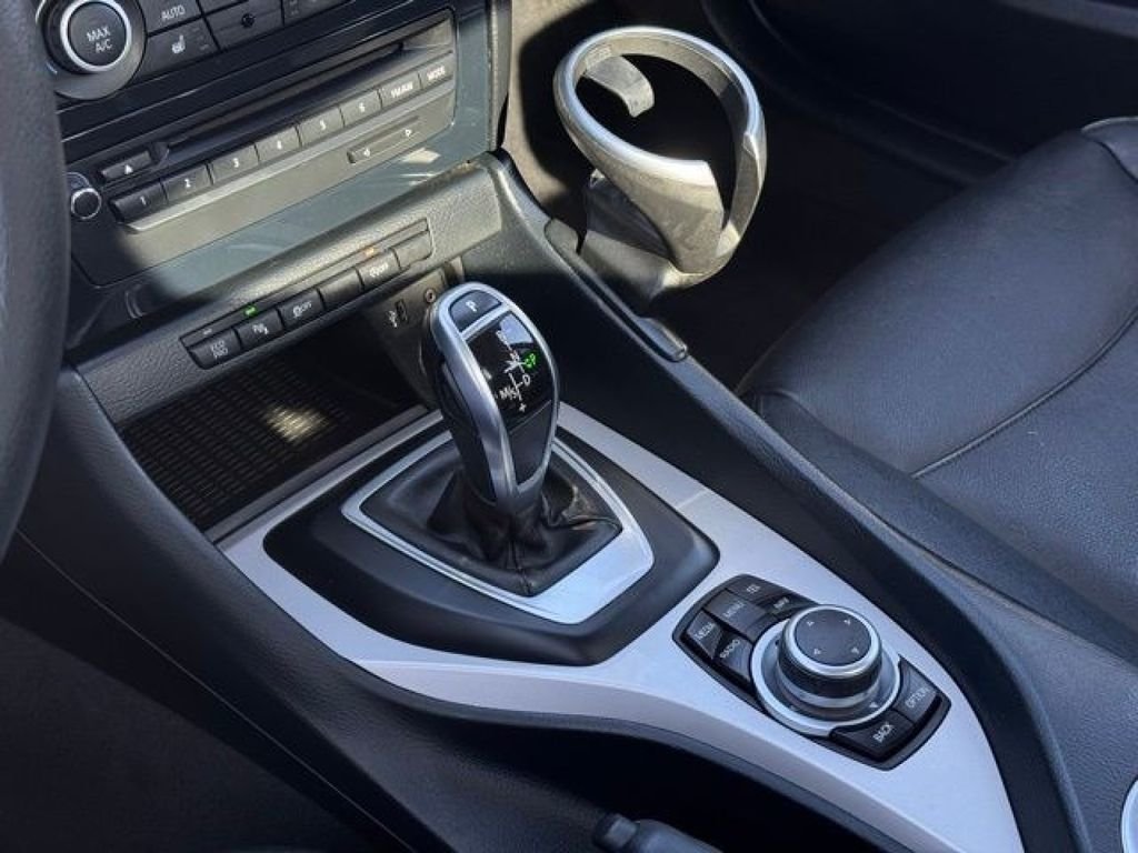 Used 2015 Alpine White BMW sDrive28i image 17
