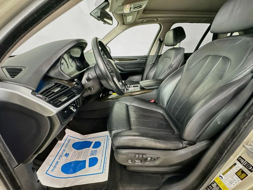 Used 2014 Mineral Silver Metallic BMW xDrive35i image 25