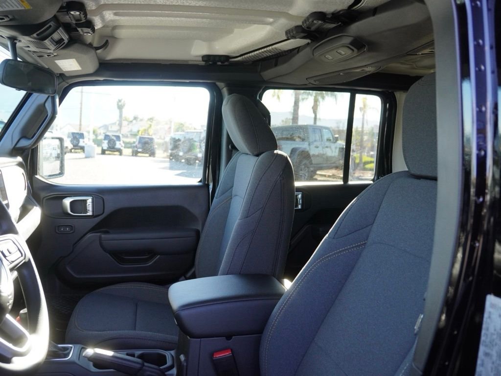 New 2026 Black Clear-Coat Exterior Paint Jeep Sport image 19