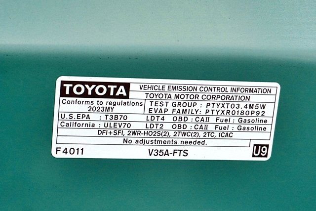 Used 2023  Toyota SR5 image 36