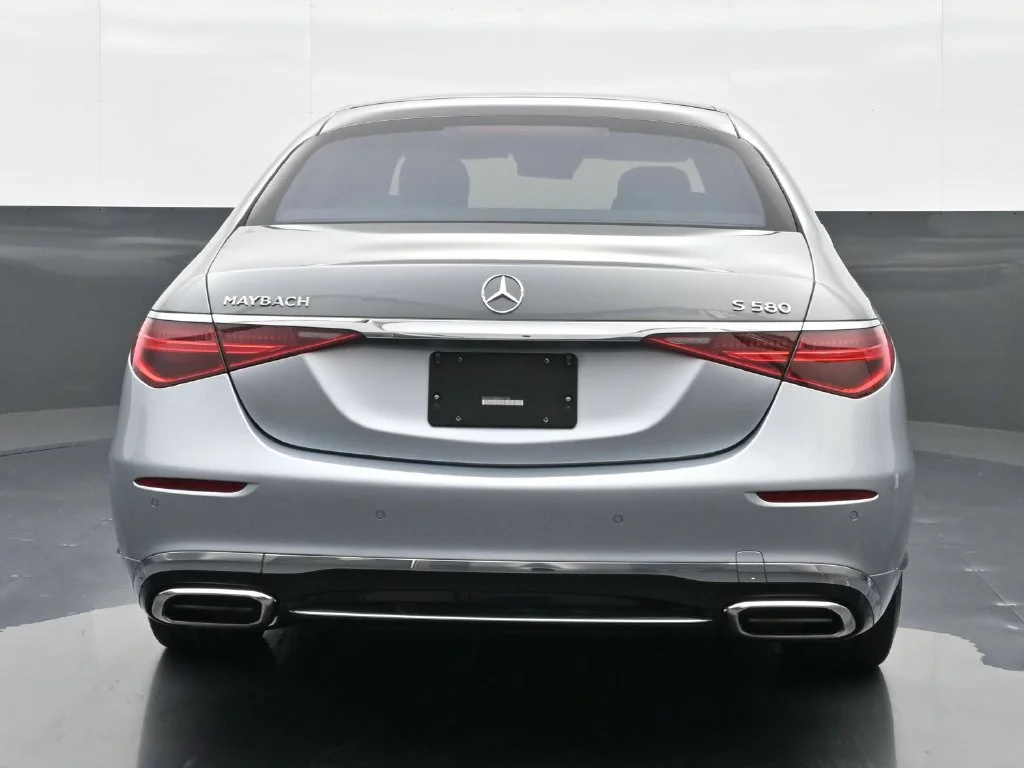 Used 2024 Silver Mercedes-Benz Maybach S 580 image 15