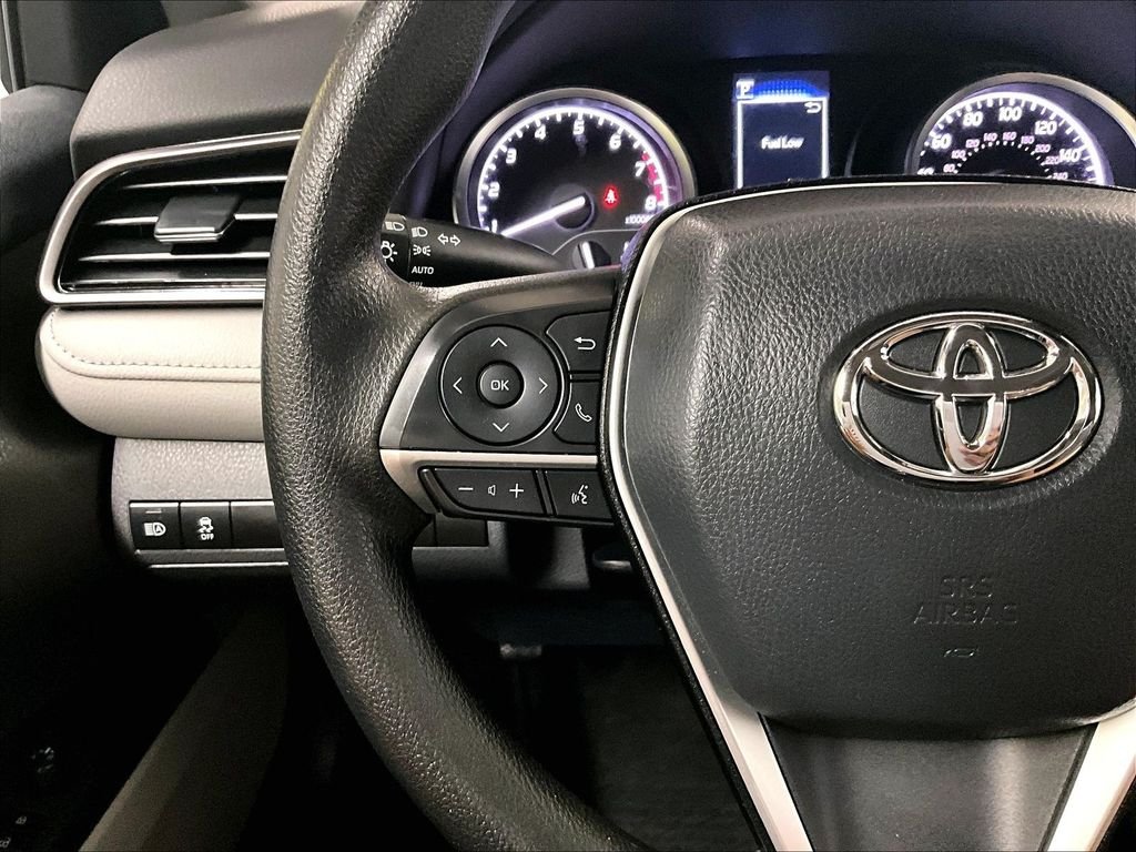 Used 2024 White Toyota LE image 22