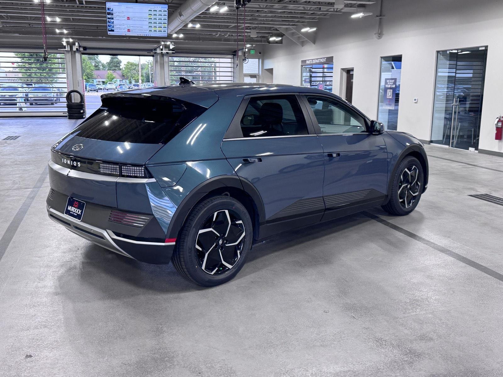 2024 Hyundai IONIQ 5 SE - Photo 9