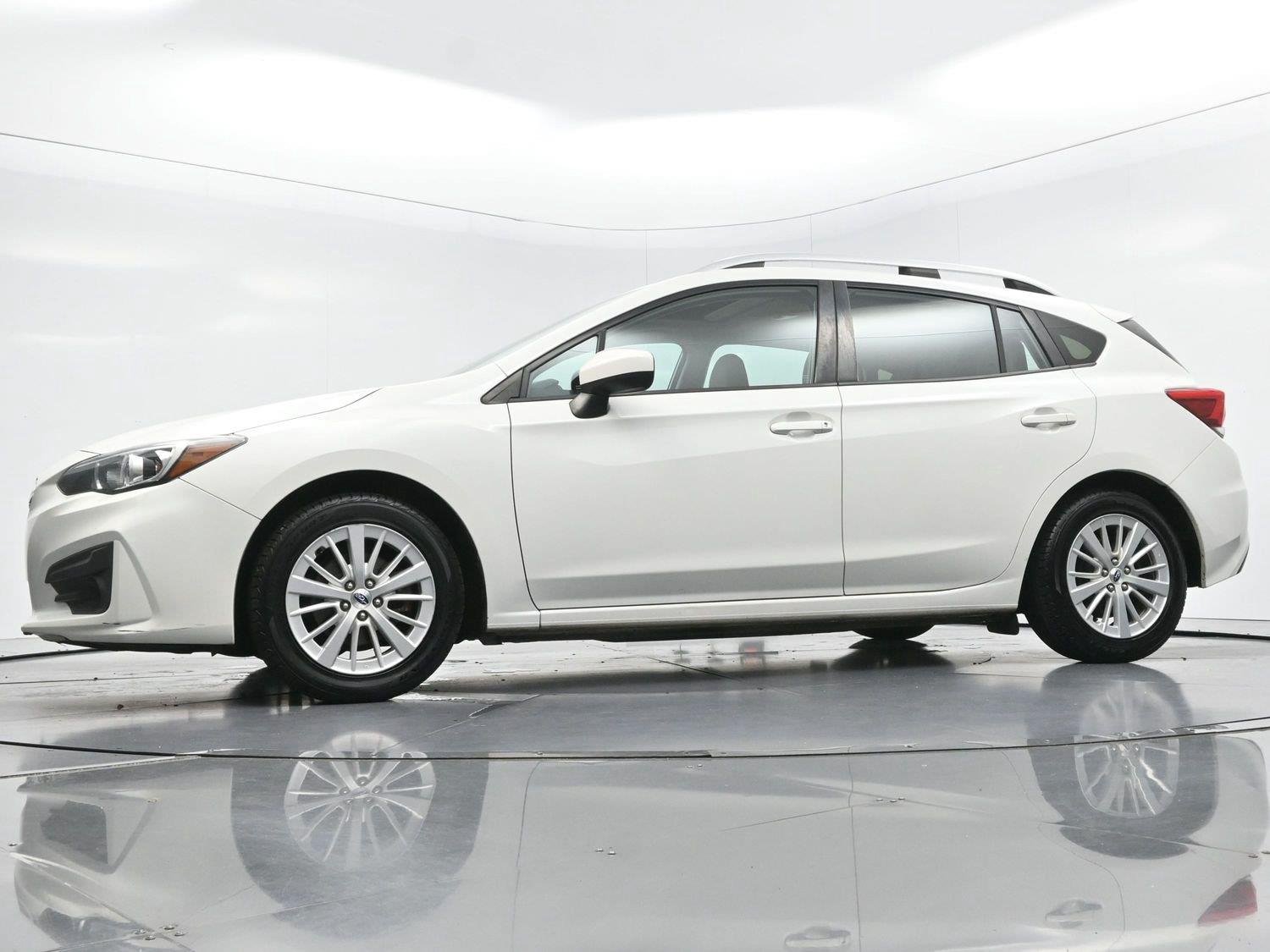 Used 2018 Crystal White Pearl Subaru Premium image 40