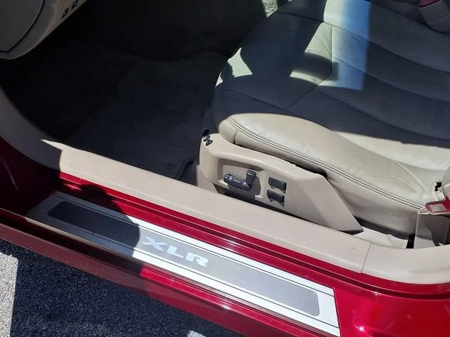 Used 2005 Crimson Pearl Cadillac Y image 21