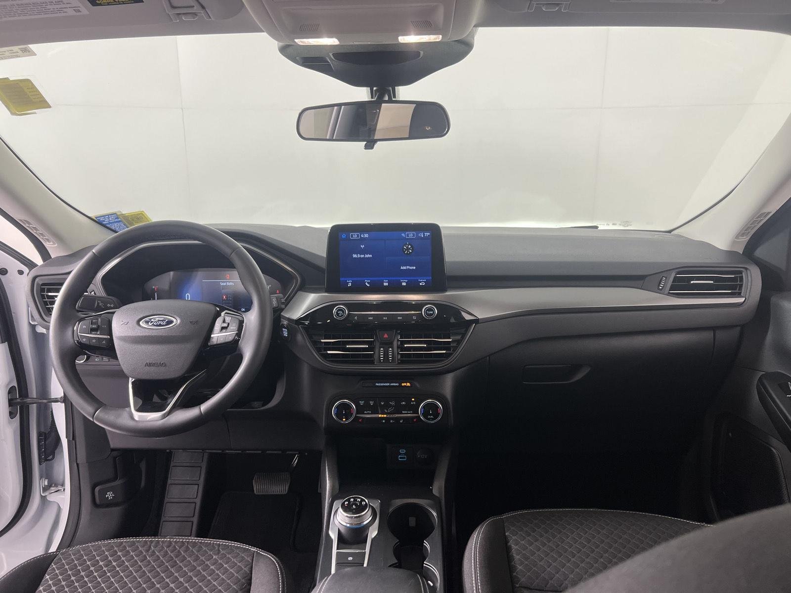 Used 2023 Oxford White Ford Active image 4