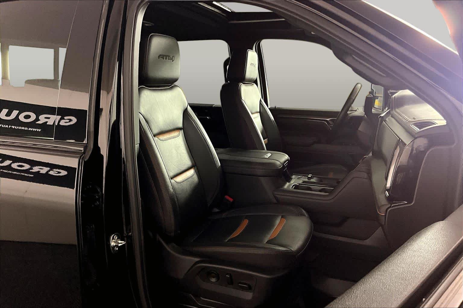 Certified Used 2025 Onyx Black GMC AT4 image 9
