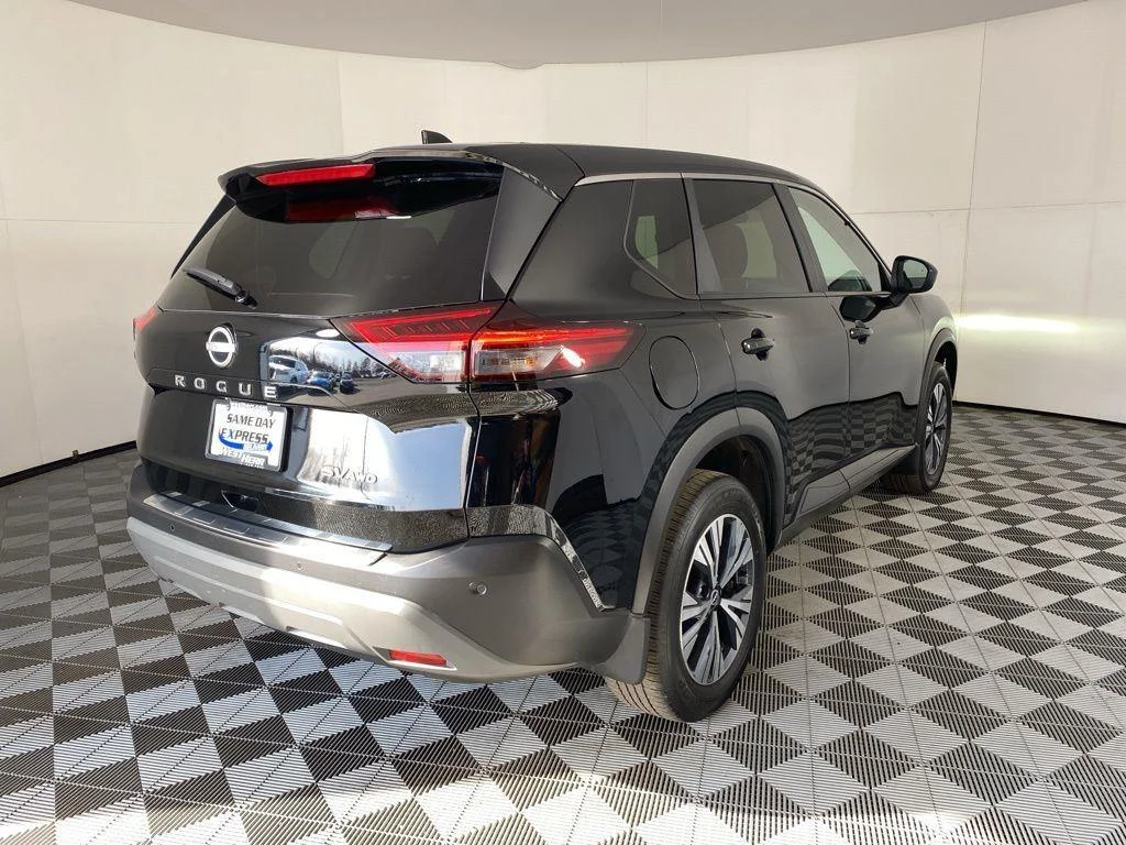 Used 2023 Super Black Nissan SV image 3