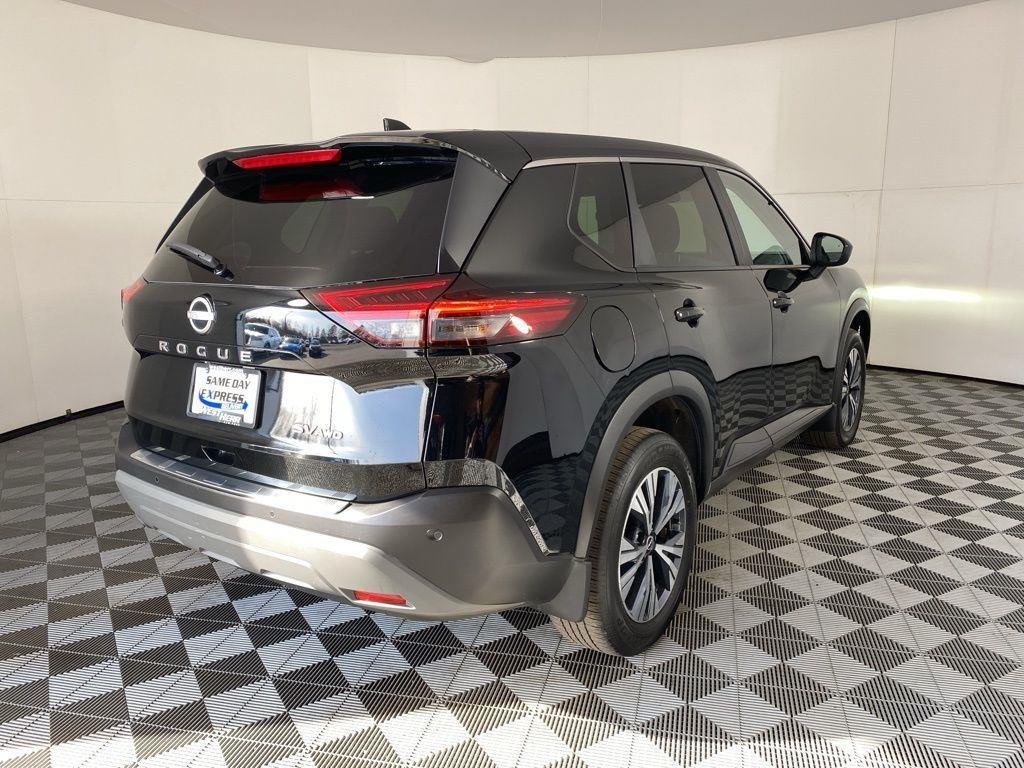 Used 2023 Super Black Nissan SV image 3