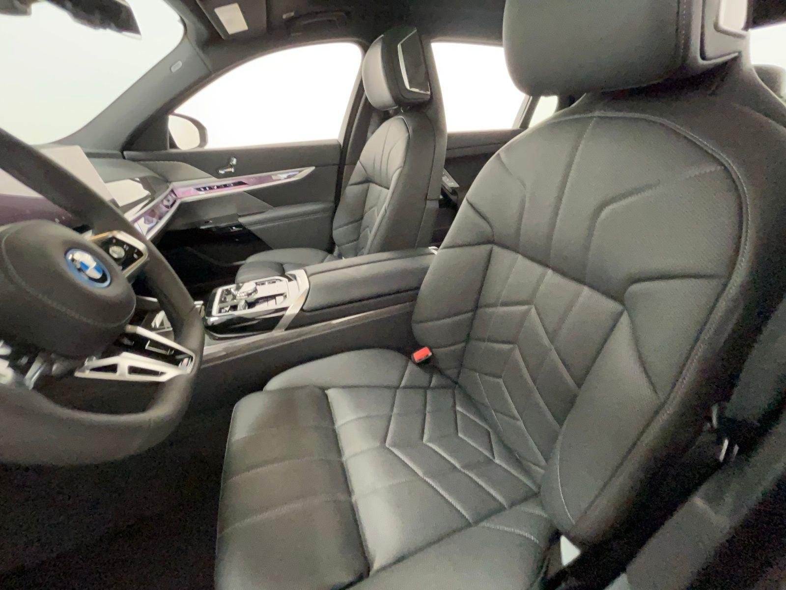 New 2026 Black Sapphire Metallic BMW xDrive60 image 50