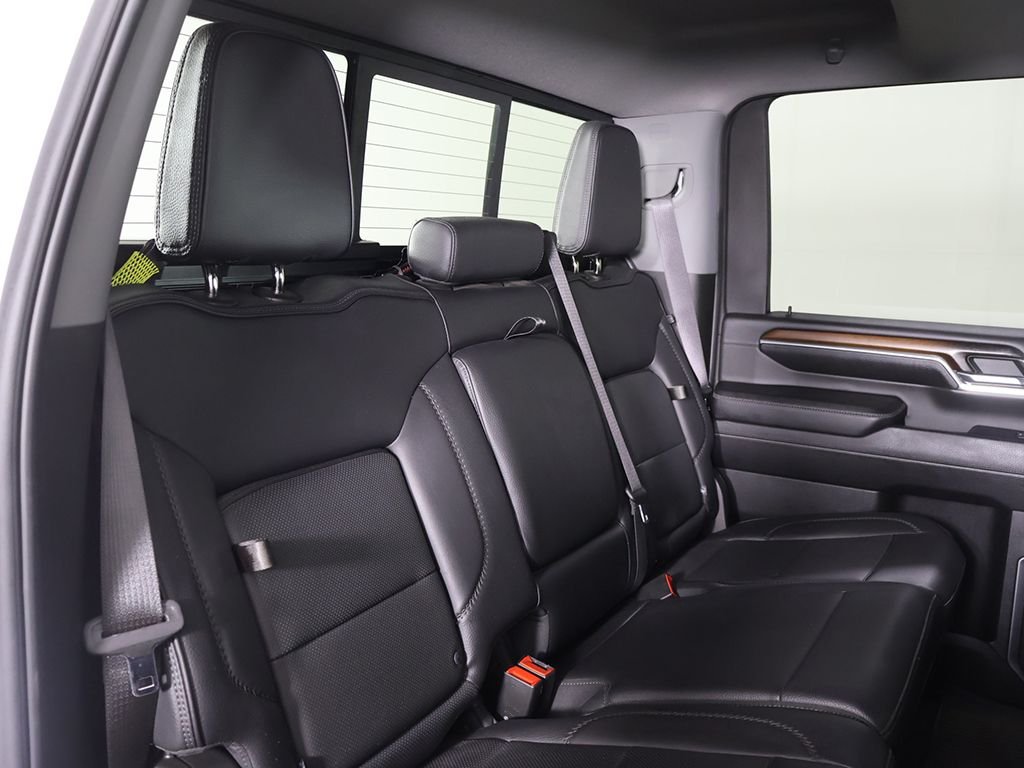 Used 2024 White GMC Denali image 32