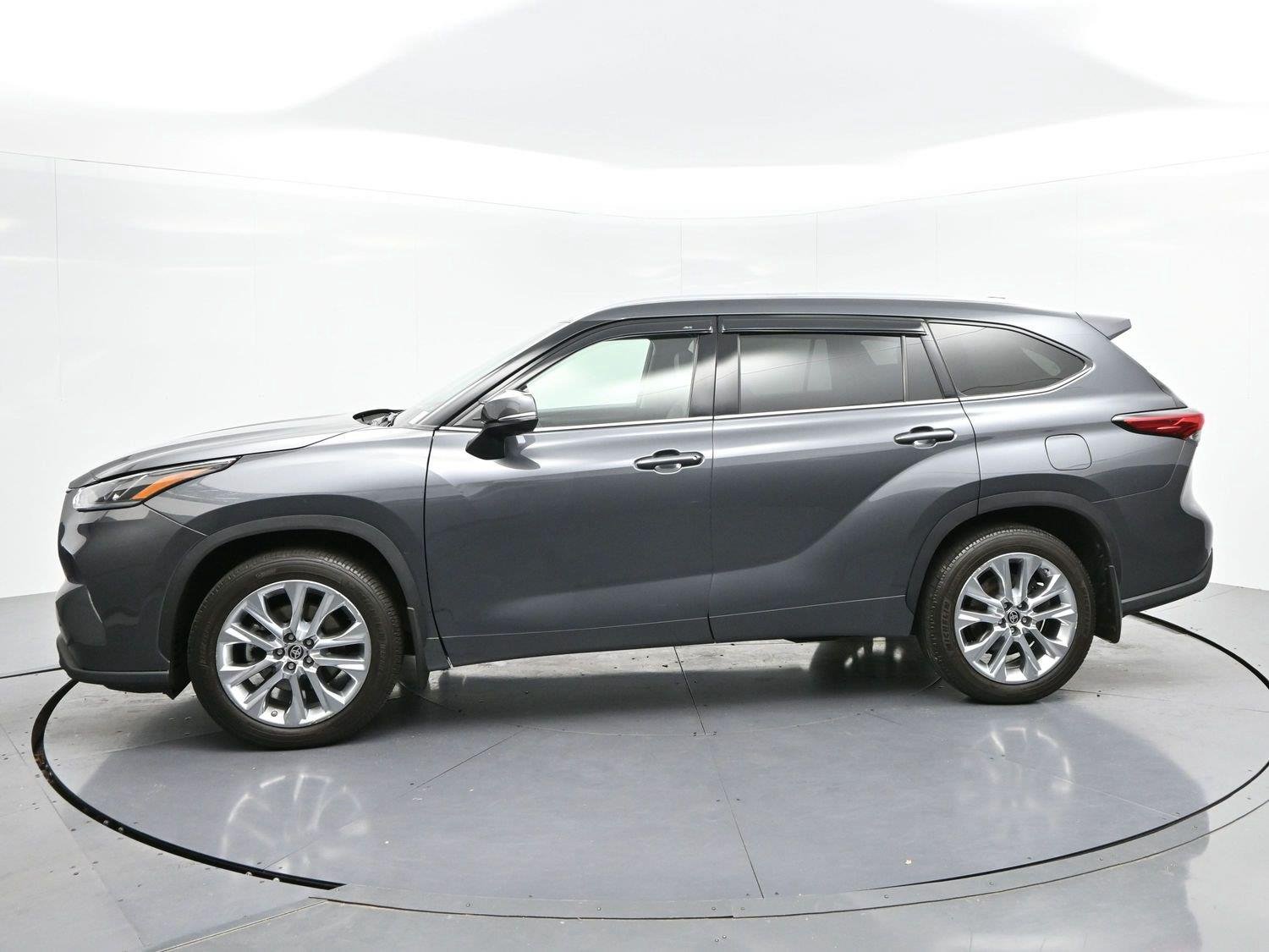 Used 2021 Magnetic Gray Metallic Toyota Limited image 4