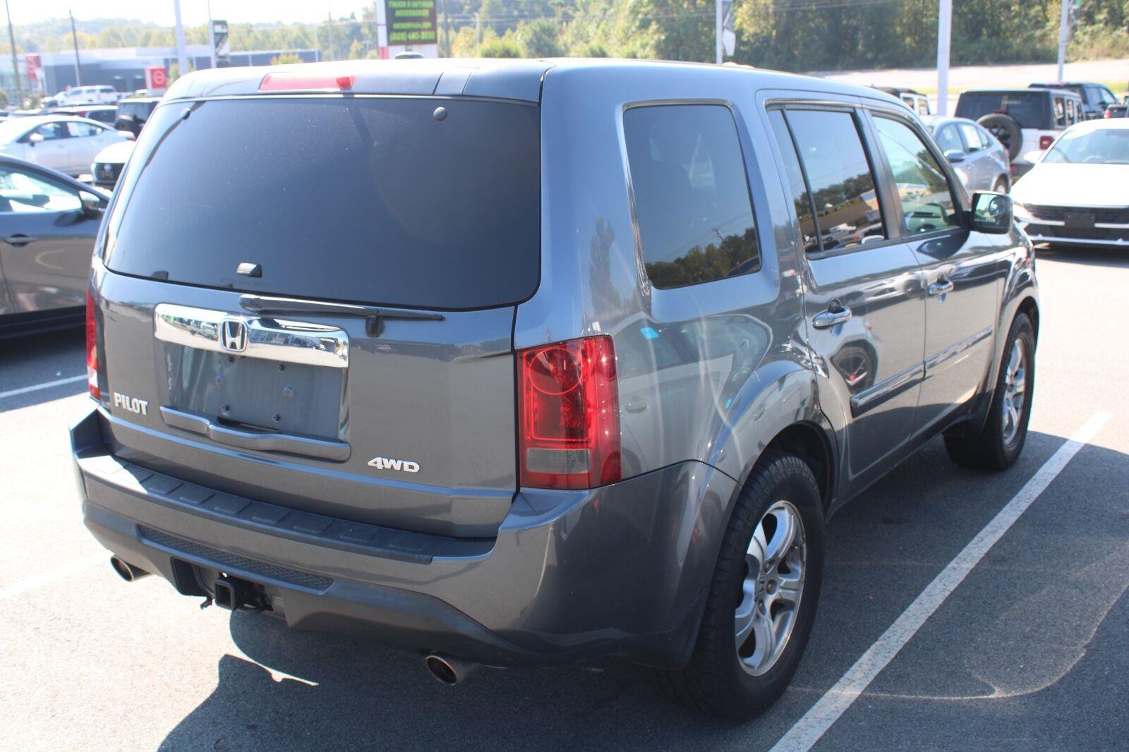 Used 2014 Modern Steel Metallic Honda EX-L image 4