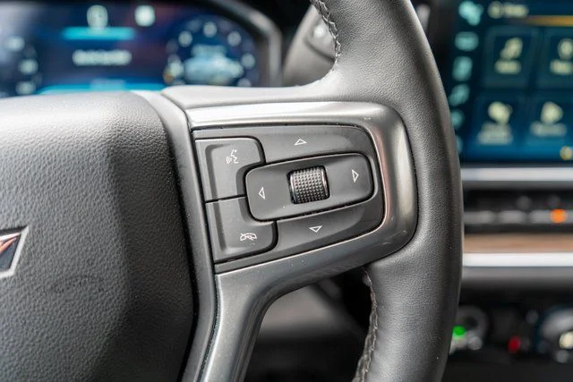 Used 2023 White Chevrolet LT image 26