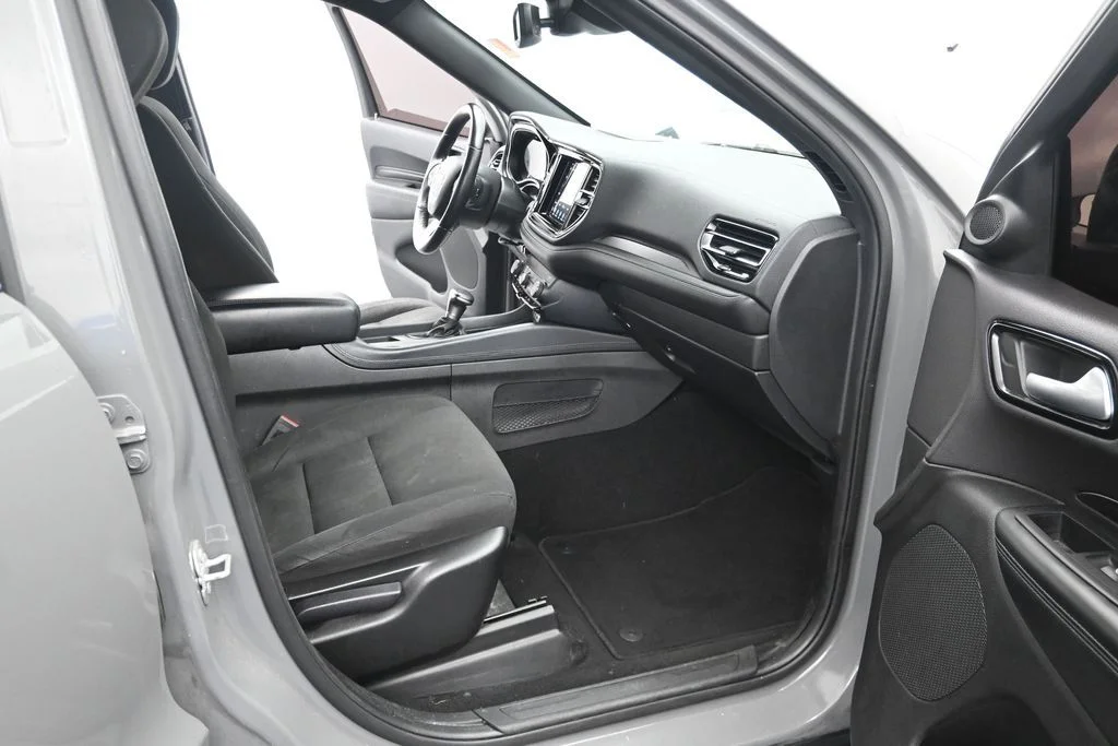 Used 2023 Gray Dodge SXT image 18