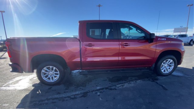 Used 2022 CHERRY RED TINTCOAT Chevrolet RST image 9