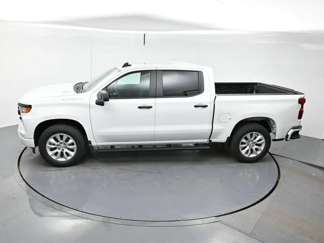 Used 2026 Summit White Chevrolet Custom image 32