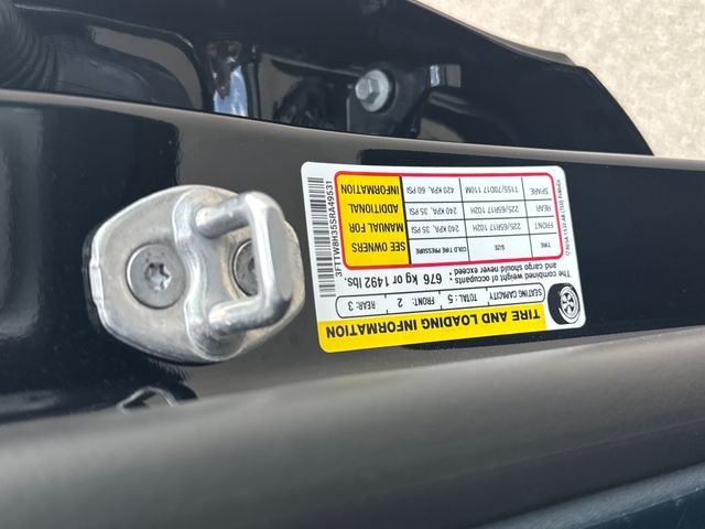 Used 2025 Black Ford XLT image 21