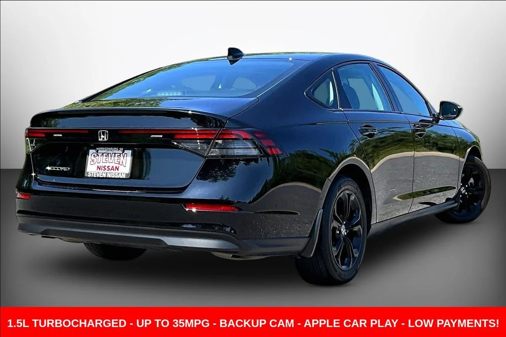 Certified Used 2025 Crystal Black Pearl Honda 1.5T SE image 6
